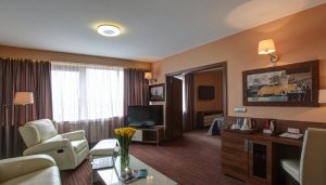 HASTON hotel Lengyelországban Wroclaw szállás apartmanok konferencia szabadidő